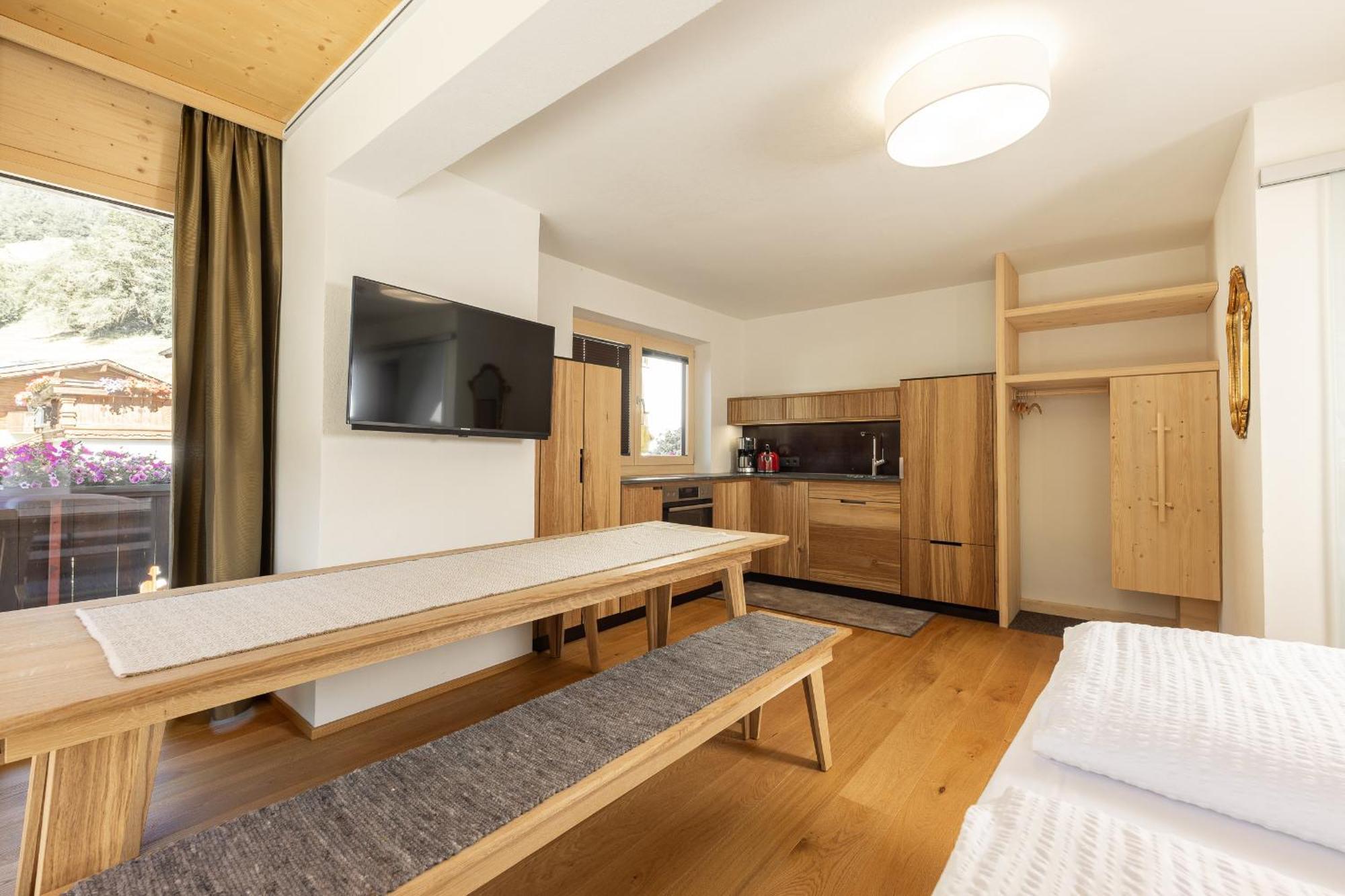 Pension Gulla - Ferienhaus Appartements B&B 施图拜河谷新施蒂夫特 外观 照片